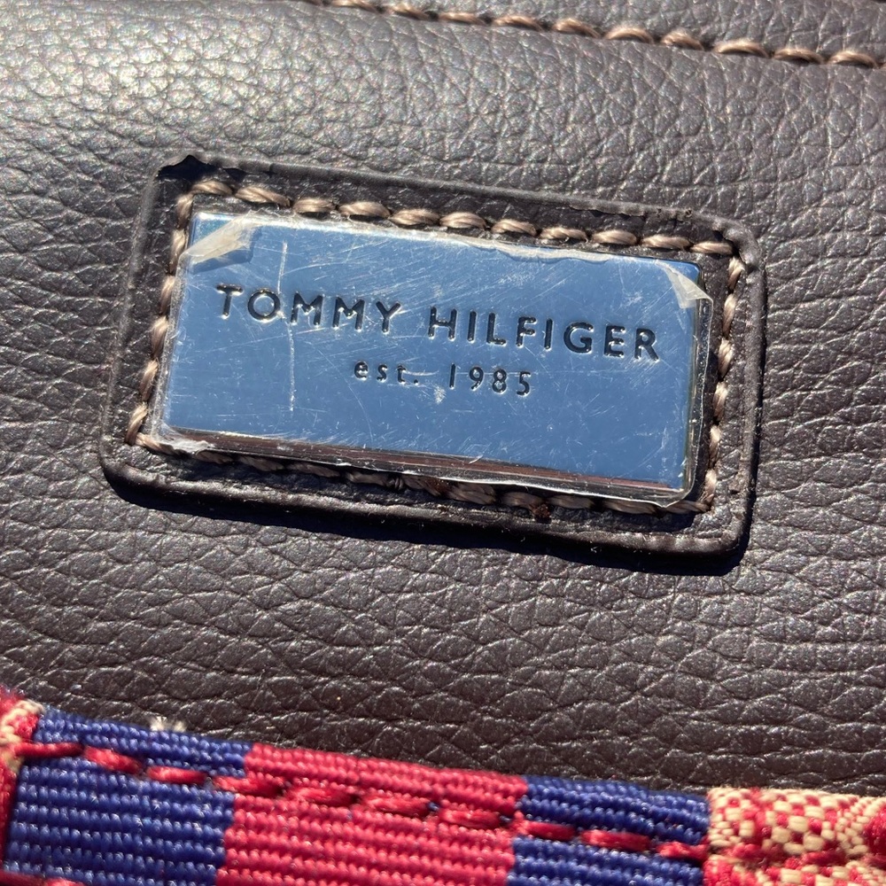 Brand new Tommy Hilfiger mini tote bag - Picture 2 of 8
